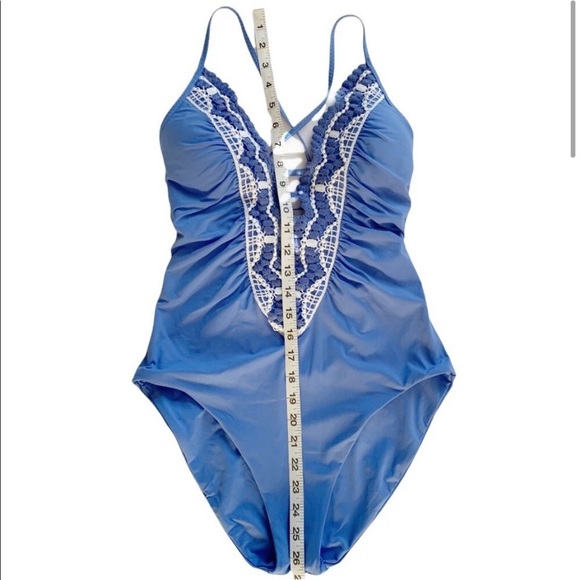 🆕 BECCA Delilah One Piece Swimsuit! periwinkle and white one piece. NWT - Picture 4 of 6